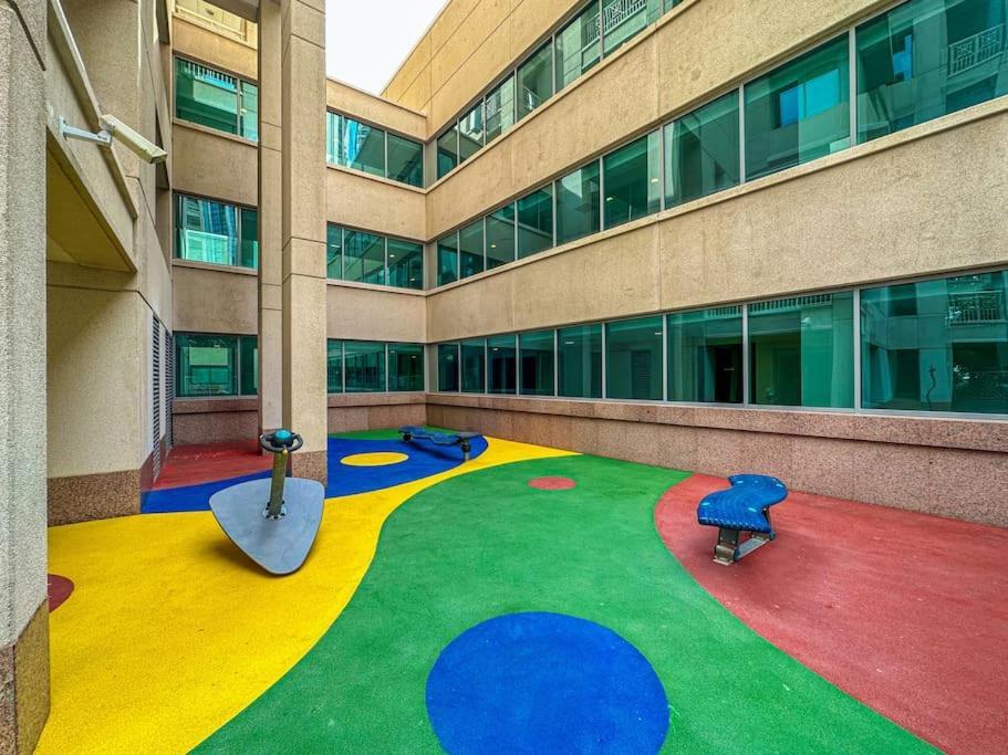 דובאי Studio In Best Part Of Downtown With Amazing Pool מראה חיצוני תמונה