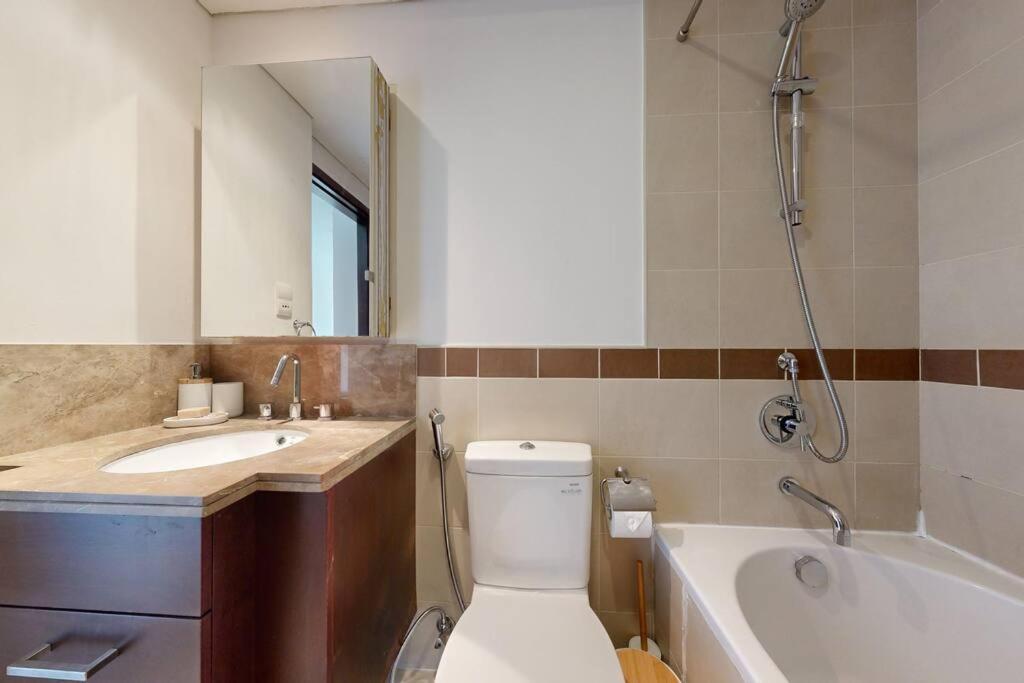 דובאי Studio In Best Part Of Downtown With Amazing Pool מראה חיצוני תמונה